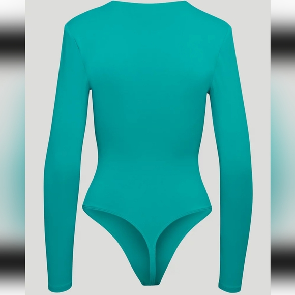 NWT Aritzia Bodysuit - Picture 6 of 8